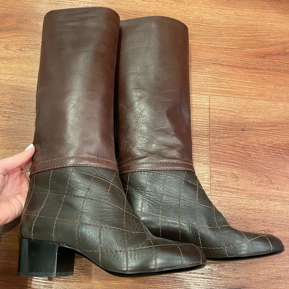 ❌SOLD❌ CHANEL Brown Boots - Picture 11 of 16